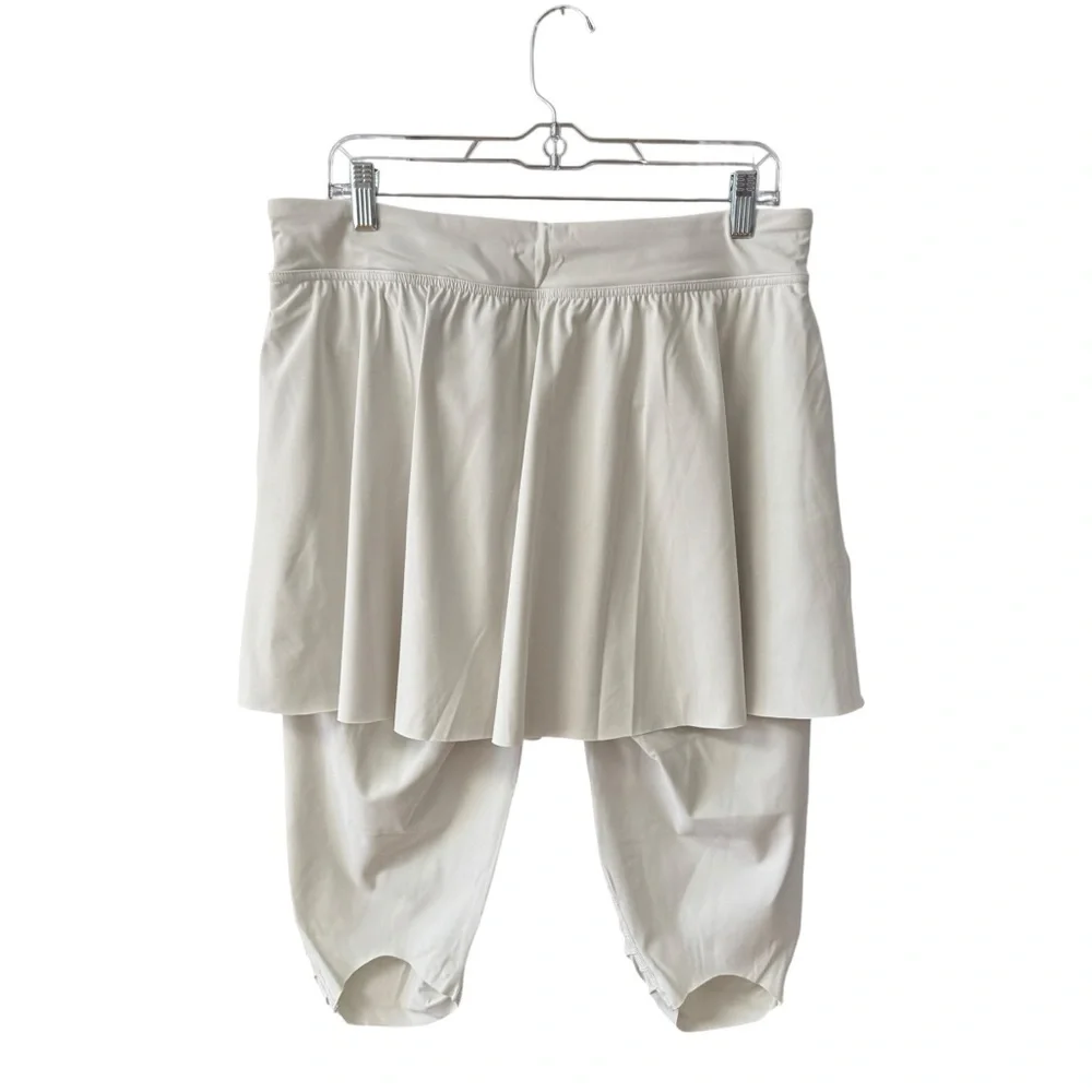 NEW SPANX Booty‎ Boost Skirt Around Knee Plus Size 1X White Cloud Sporty Workout